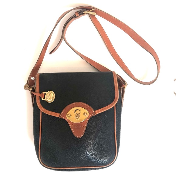Dooney & Bourke Handbags - Vtg DOONEY & BOURKE All Weather Black Leather Crossbody Purse